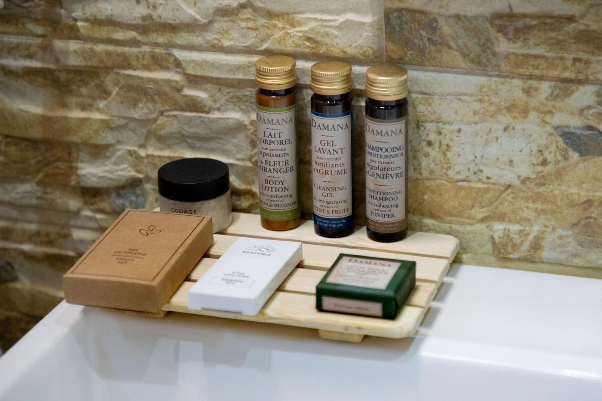 Ostra Menalon Luxury Suites Kardharás Quarto foto